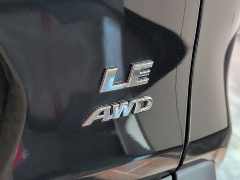 Used 2024 Toyota RAV4 LE AWD/4WD image 7