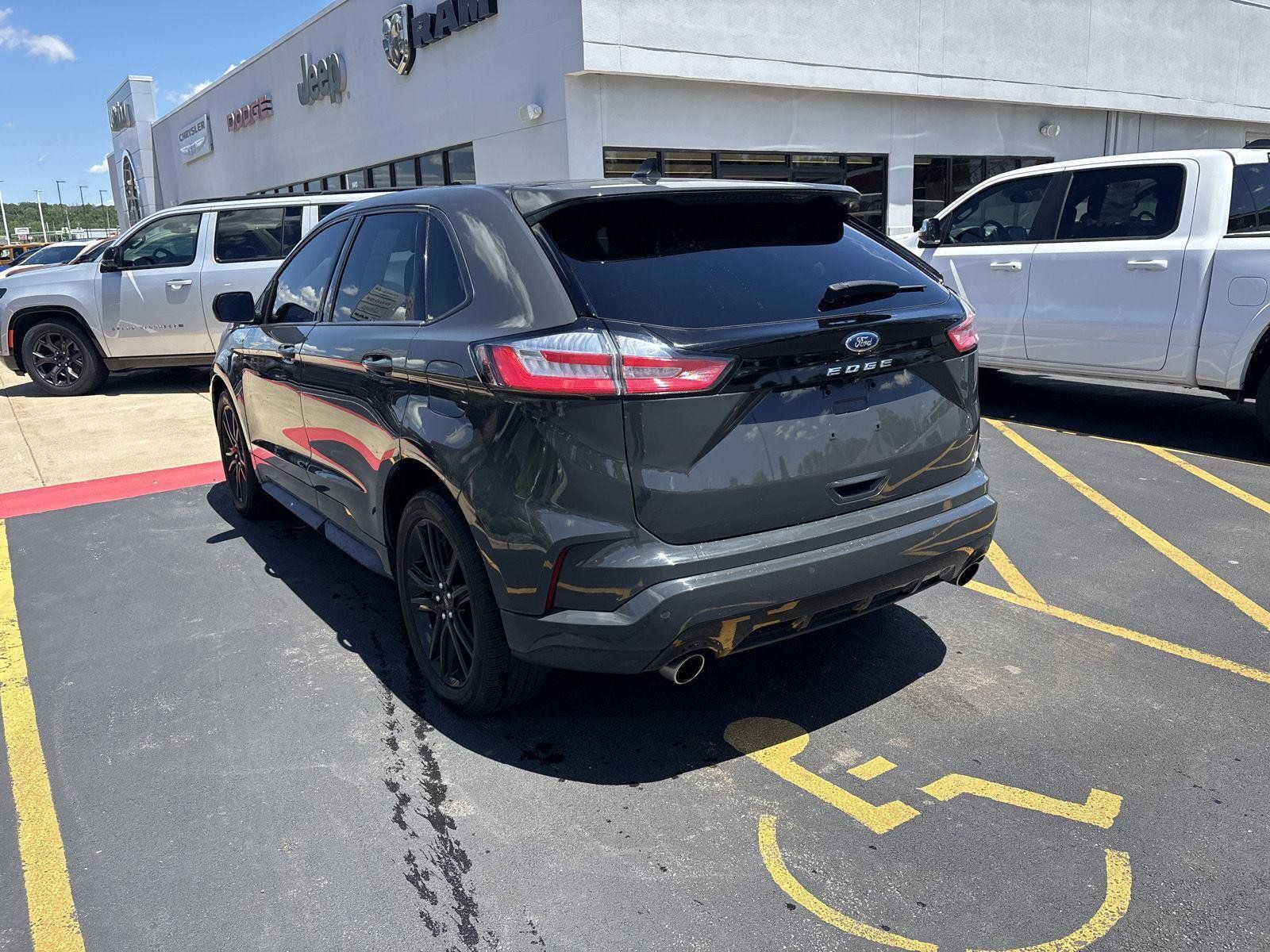 Used 2021 Ford Edge ST-Line AWD/4WD image 7
