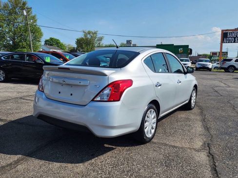 Used 2018 Nissan Versa SV image 11