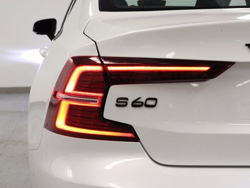 Used 2024 Volvo S60 B5 Plus w/ Climate Package image 11