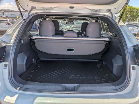 Certified 2025 Subaru Crosstrek 2.5i Sport w/ Crosstrek Mirror Package image 33