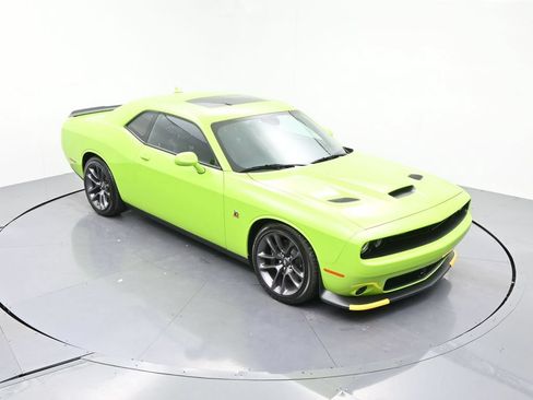 Used 2023 Dodge Challenger R/T Scat Pack w/ Plus Package RWD image 17