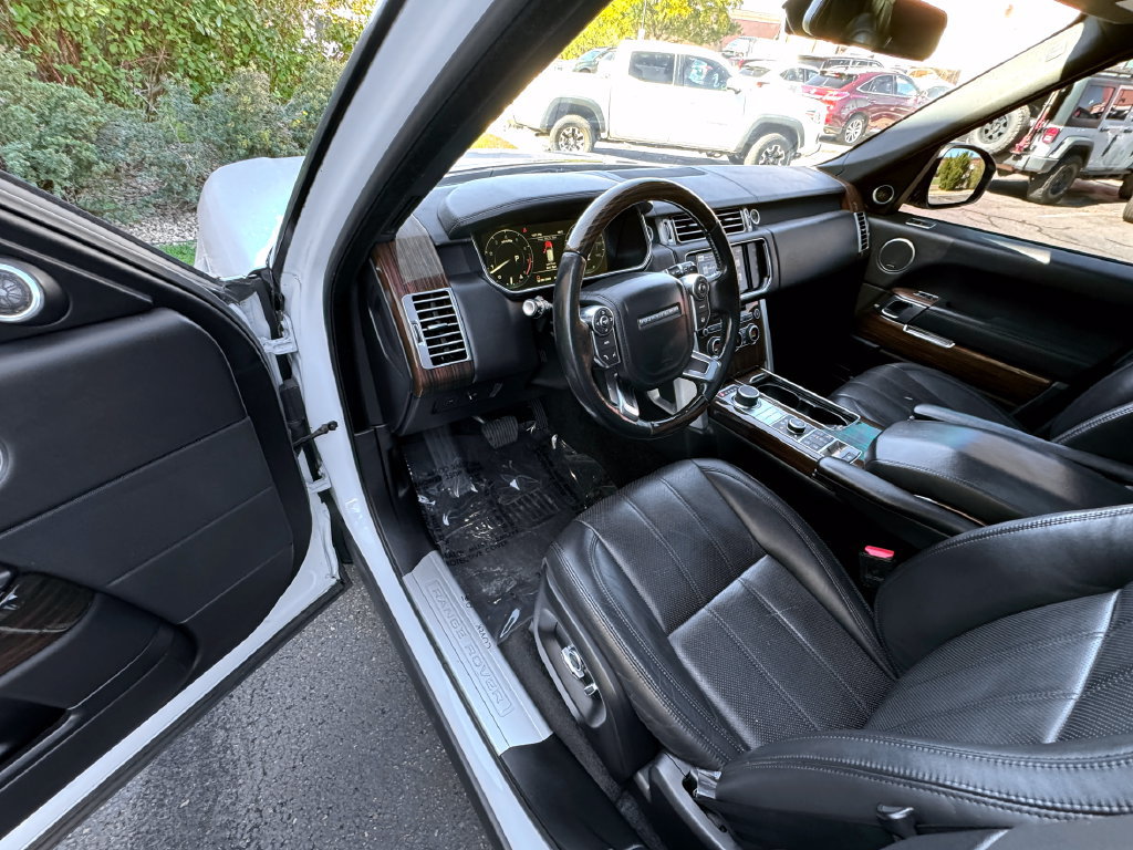Used 2016 Land Rover Range Rover HSE AWD/4WD image 24