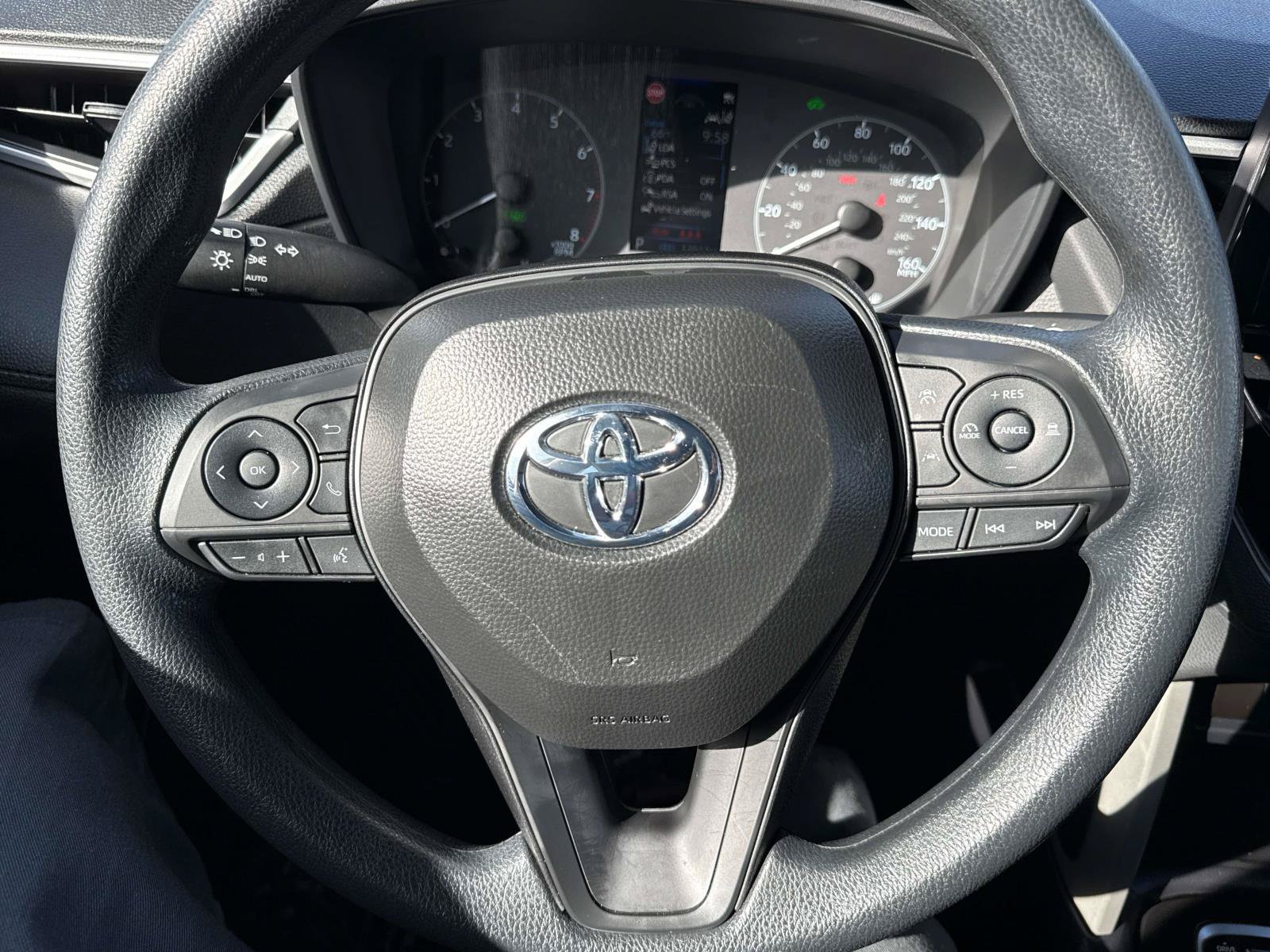 Used 2025 Toyota Corolla Cross AWD Hybrid image 26