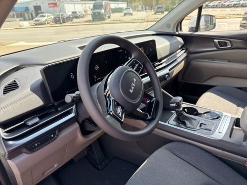 New 2026 Kia Carnival LX image 28