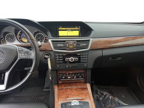 Used 2012 Mercedes-Benz E 350 4MATIC Sedan image 15