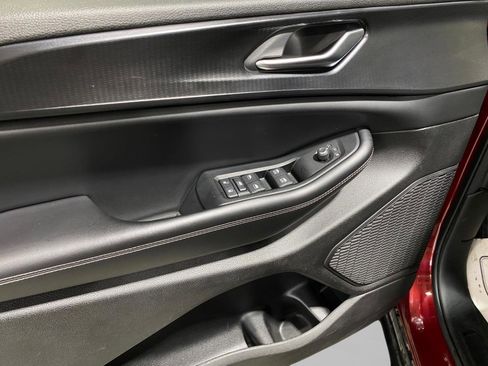 Used 2023 Jeep Grand Cherokee L Laredo AWD/4WD image 8