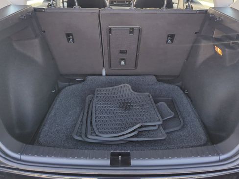 Certified 2022 Volkswagen Taos S image 30