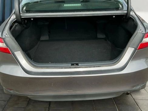 Used 2020 Toyota Camry LE w/ Carpet Mat Package image 19