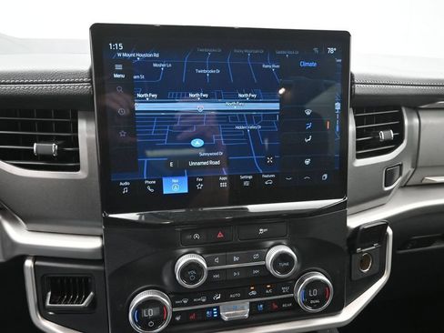 Used 2024 Ford Expedition XLT RWD image 7