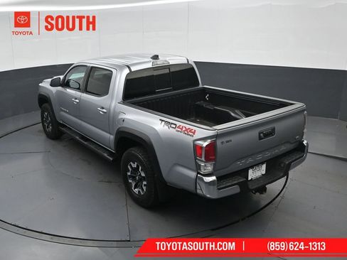 Used 2020 Toyota Tacoma TRD Off-Road image 48