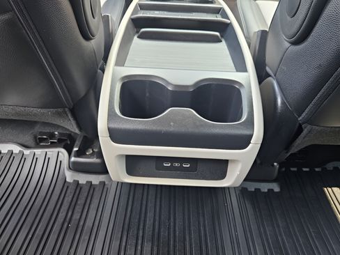 Used 2025 Honda Odyssey Elite image 10