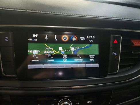 Used 2019 Buick Enclave Essence image 12
