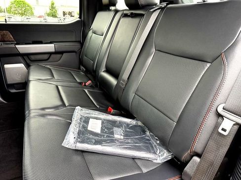 Used 2024 Ford F250 Lariat w/ Lariat Ultimate Package AWD/4WD image 23