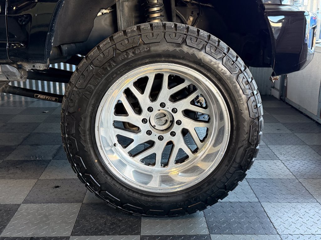 Used 2017 Ford F350 Platinum w/ Platinum Ultimate Package AWD/4WD image 32