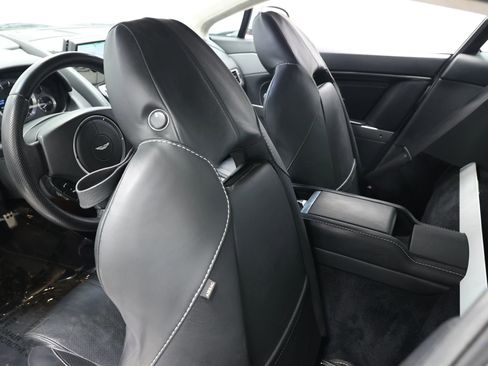 Used 2011 Aston Martin V8 Vantage Coupe RWD image 40