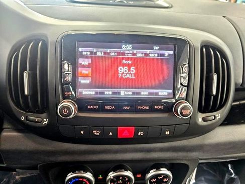 Used 2017 FIAT 500L Trekking image 15