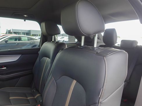 Used 2024 MAZDA CX-90 Plug-In Hybrid w/ Premium Plus image 22