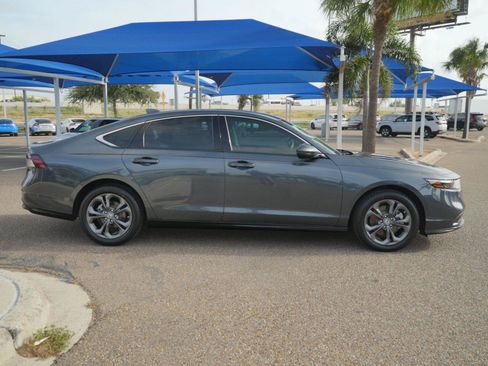 Used 2024 Honda Accord EX-L image 9