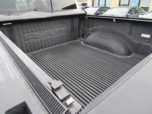 Used 2019 RAM 1500 Tradesman AWD/4WD image 17