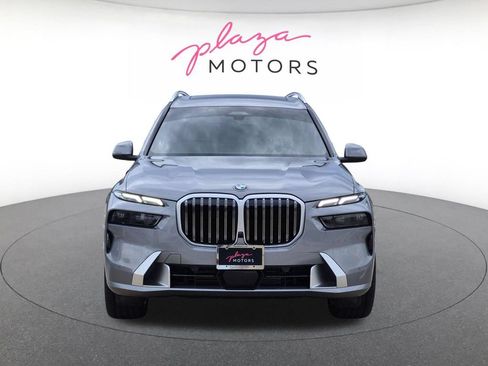 Used 2025 BMW X7 xDrive40i AWD/4WD image 2