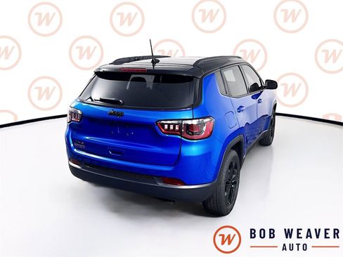 Used 2021 Jeep Compass Latitude w/ Sun and Sound Group AWD/4WD image 8