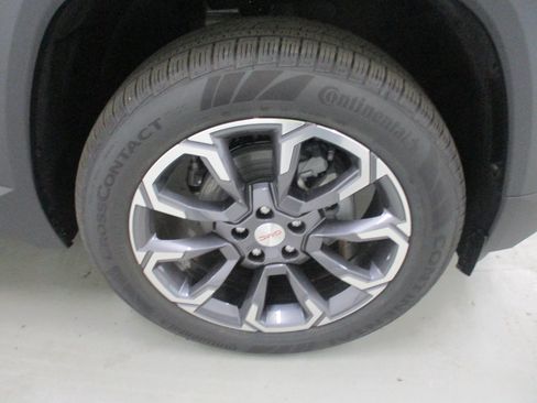 New 2026 GMC Terrain Elevation w/ Elevation Premium Package FWD image 4