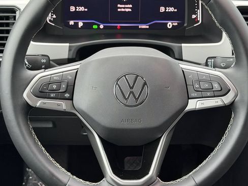Used 2022 Volkswagen Atlas SE FWD image 13