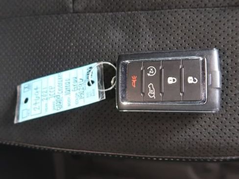Used 2021 Jeep Grand Cherokee L Laredo AWD/4WD image 49