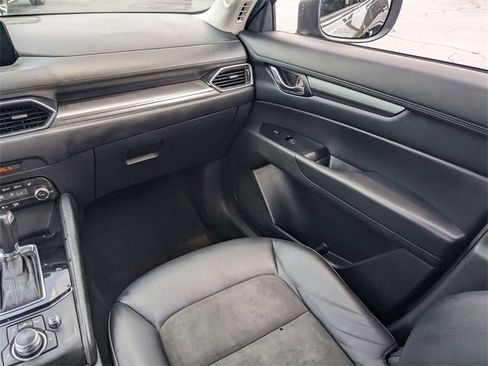 Used 2019 MAZDA CX-5 Touring image 17