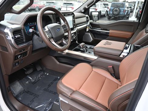 New 2025 Ford F150 King Ranch w/ FX4 Off-Road Package image 18
