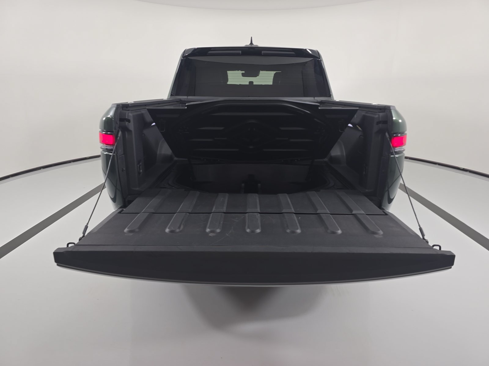 Used 2023 Rivian R1T Adventure Quad AWD/4WD image 15