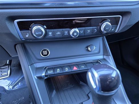 New 2025 Audi Q3 2.0T Premium Plus image 23