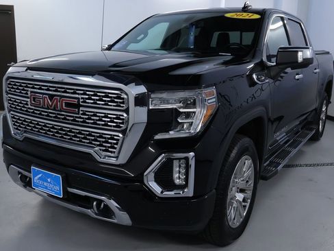 Used 2021 GMC Sierra 1500 Denali image 3