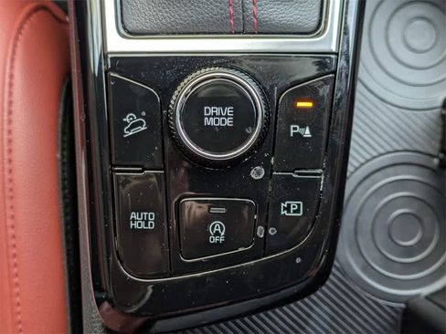 Used 2024 Kia Sportage SX image 30