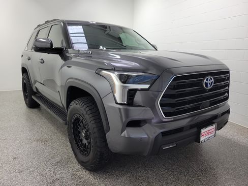 Used 2024 Toyota Sequoia SR5 w/ SR5 Premium Package AWD/4WD image 3