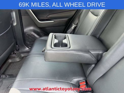 Used 2020 Toyota RAV4 LE w/ Carpet Mat Package AWD/4WD image 18