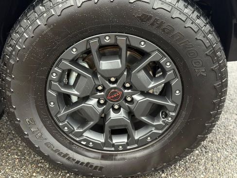 Used 2024 Nissan Frontier PRO-4X w/ Pro Premium Package image 9