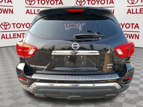 Used 2017 Nissan Pathfinder SV AWD/4WD image 6