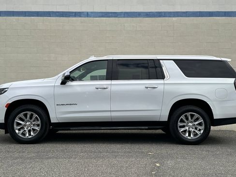 Certified 2024 Chevrolet Suburban Premier RWD image 7