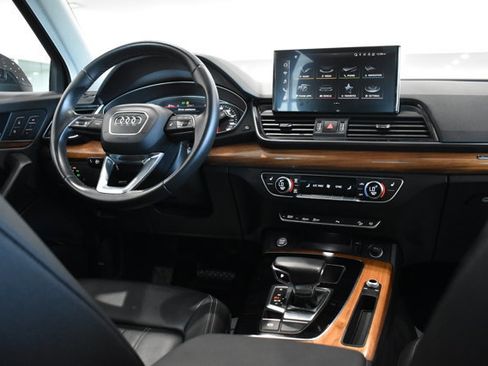 Used 2023 Audi Q5 2.0T Premium image 17