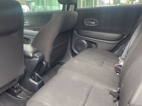 Used 2016 Honda HR-V EX image 10