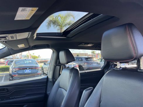 Certified 2024 Honda Odyssey Sport image 20