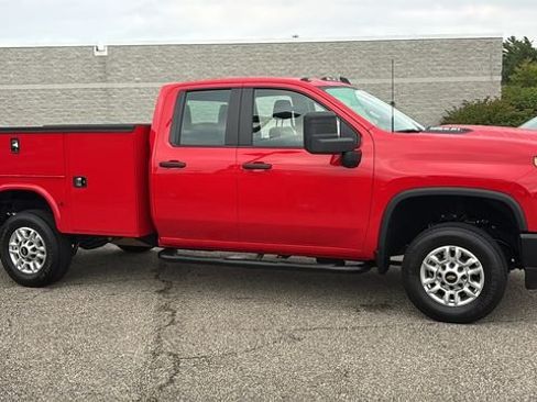 Used 2025 Chevrolet Silverado 2500 W/T w/ Snow Plow Prep/Camper Package AWD/4WD image 27