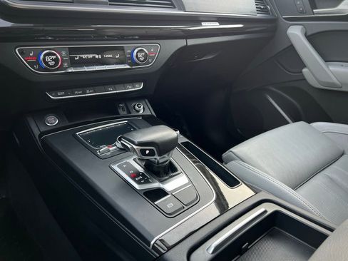 Used 2018 Audi Q5 2.0T Premium Plus w/ Premium Plus Package image 45