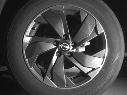 Used 2025 Nissan Rogue SV AWD/4WD image 14