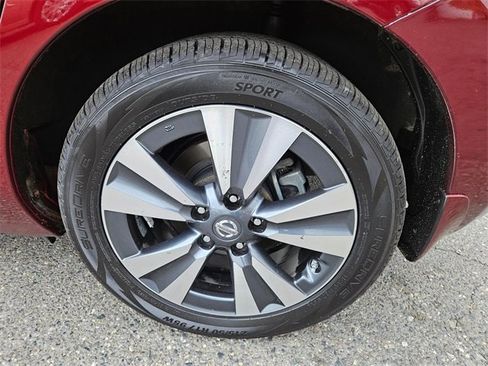 Used 2017 Nissan Leaf SV w/ Premium Package image 9