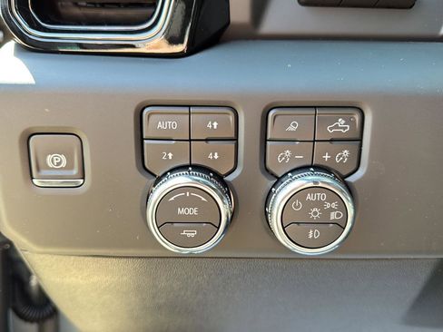 New 2026 GMC Sierra 2500 AT4X AWD/4WD image 16