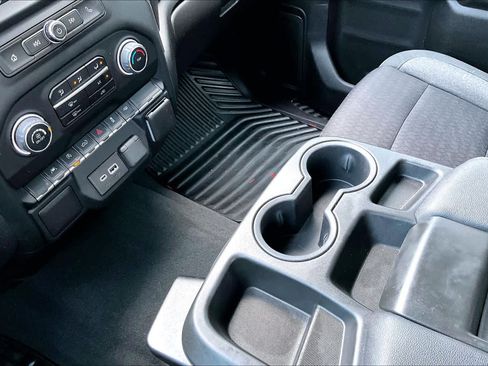 Used 2023 Chevrolet Silverado 1500 Custom image 16