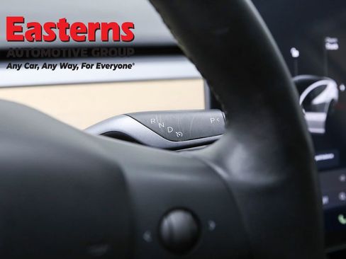 Used 2019 Tesla Model 3 Standard Range image 13